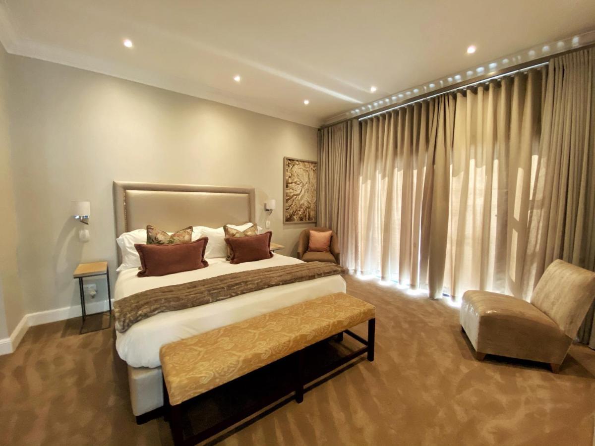 The Northcliff Boutique Hotel ヨハネスブルグ エクステリア 写真