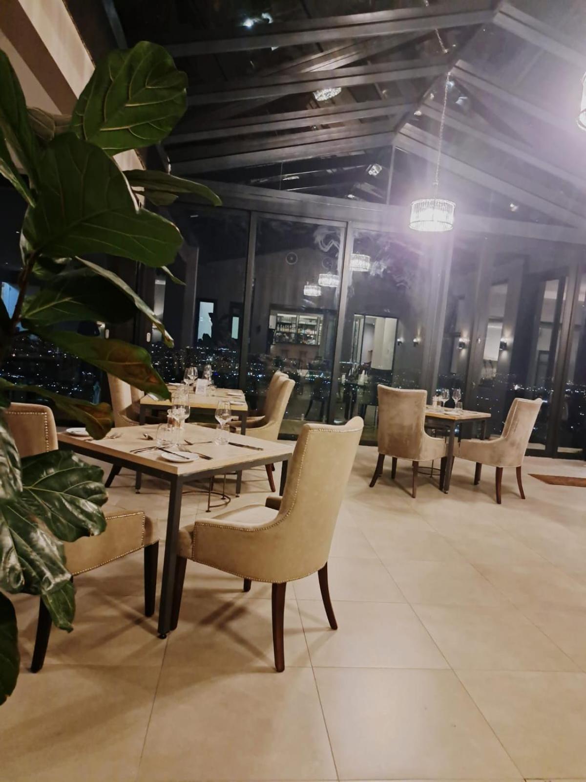 The Northcliff Boutique Hotel ヨハネスブルグ エクステリア 写真
